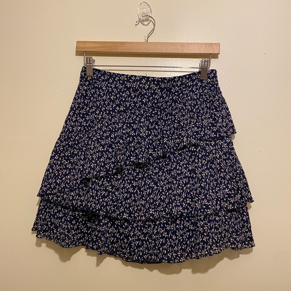 Ulla Johnson Ruffle Navy Floral Skirt. Size 6